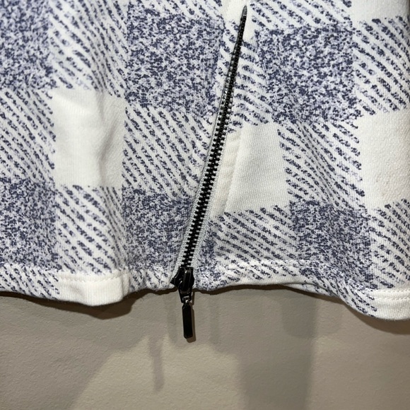 🔥J.Jill Pullover🔥 - Picture 3 of 7